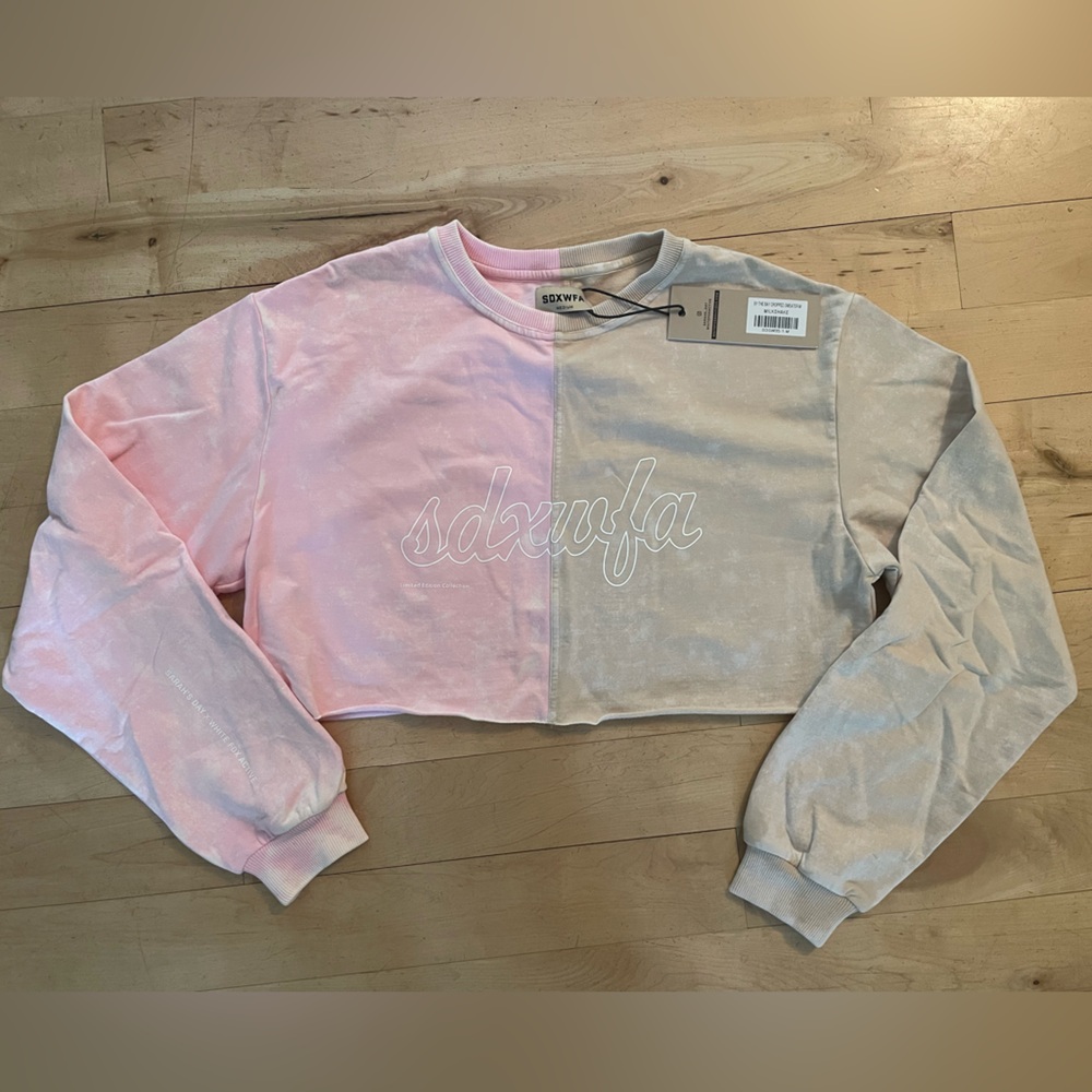 Sarah’s Day Pink/Tan Cropped Crewneck